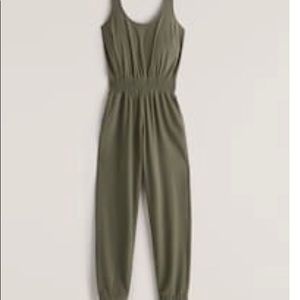 BNWT. Green Utility Jumpsuit